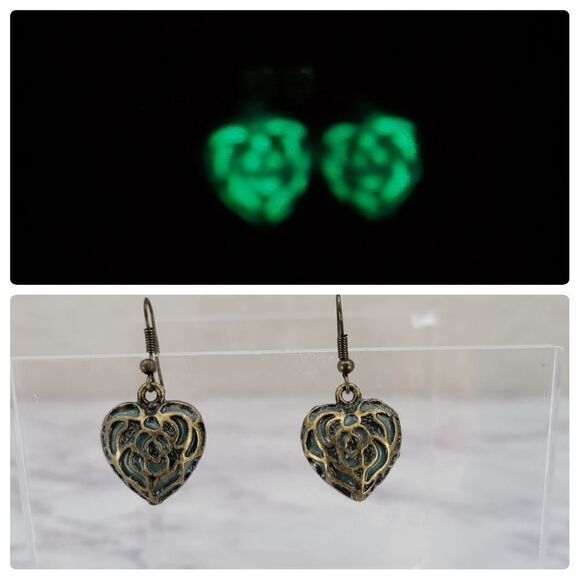 Earrings Glow in The Dark Hearts Brass Toned Metal - Picture 1 of 9